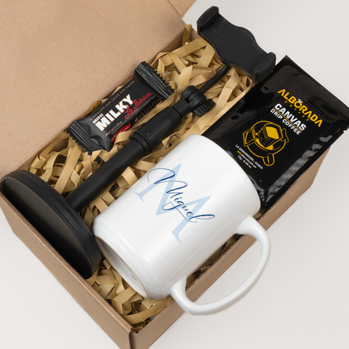 Box de oficina con taza personalizada